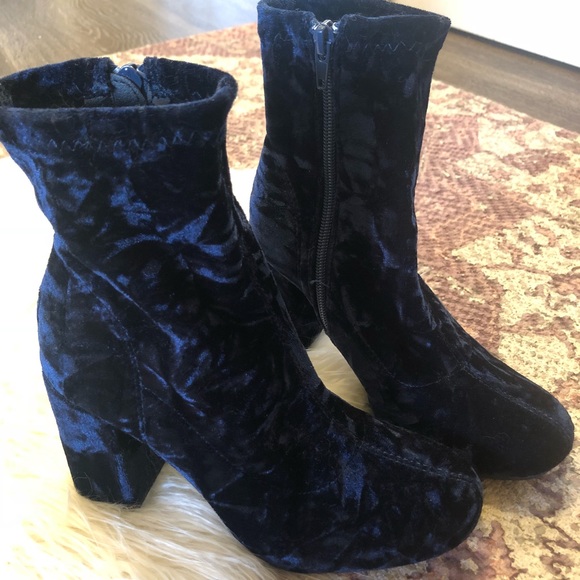 Velvet Booties - Picture 3 of 6